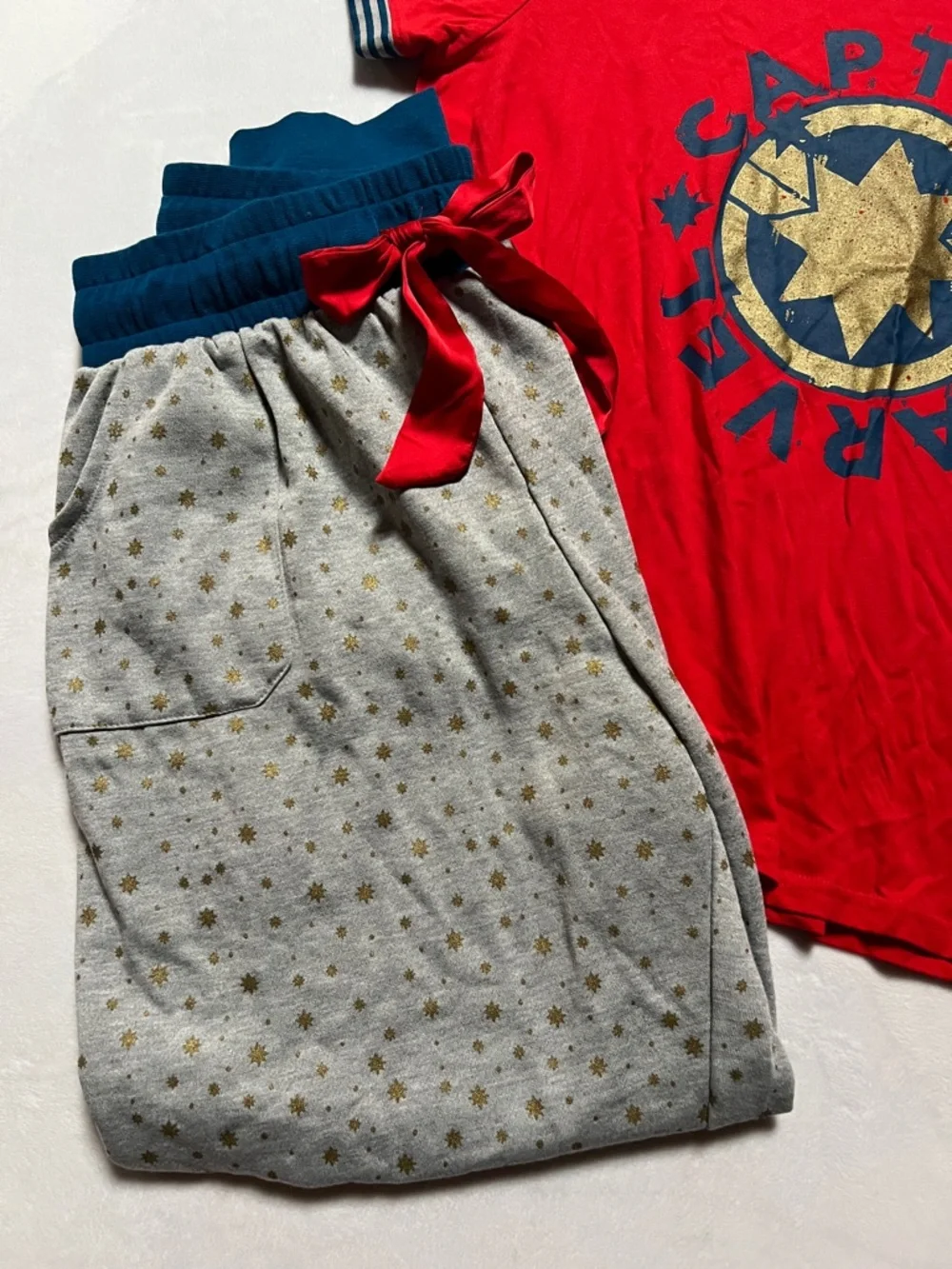 Disney Captain Marvel Pajama Set Rare NWT - Picture 4 of 12